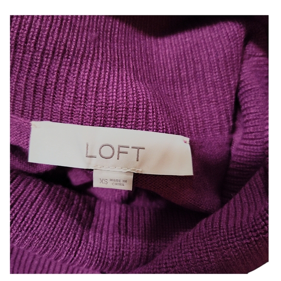 LOFT Cowl Neck Tunic Sweater Womens Size Extra Small - Purple - Picture 6 of 6